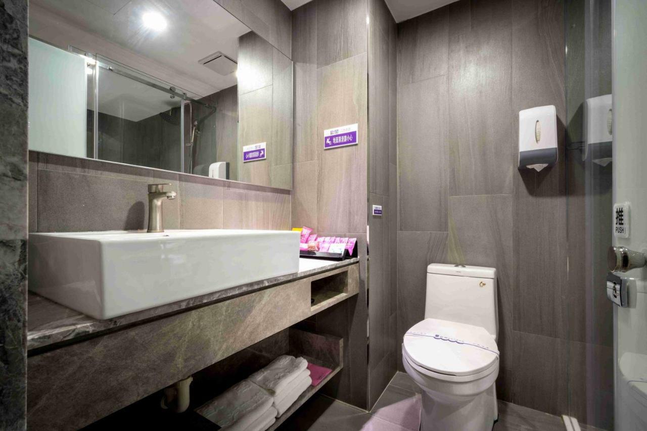 Ouge Motel - Fengshan Kaohsiung Luaran gambar