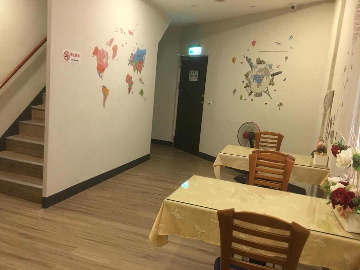 Ouge Motel - Fengshan Kaohsiung Luaran gambar